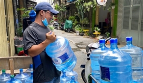 Giao nước bình 19L cho chung cư tại Bình Thạnh có gì khác – Góc nhìn thực tế từ người sử dụng